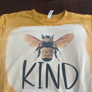 Bee kind T-shirt